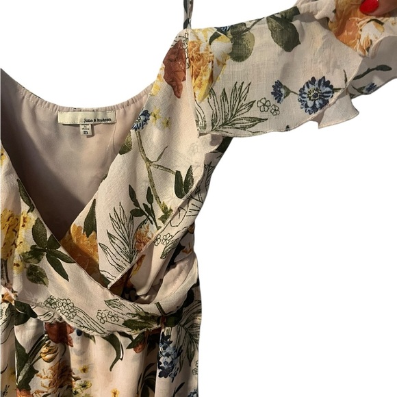 June & Hudson Floral Off the Shoulder Dress - Size Medium - Picture 7 of 8